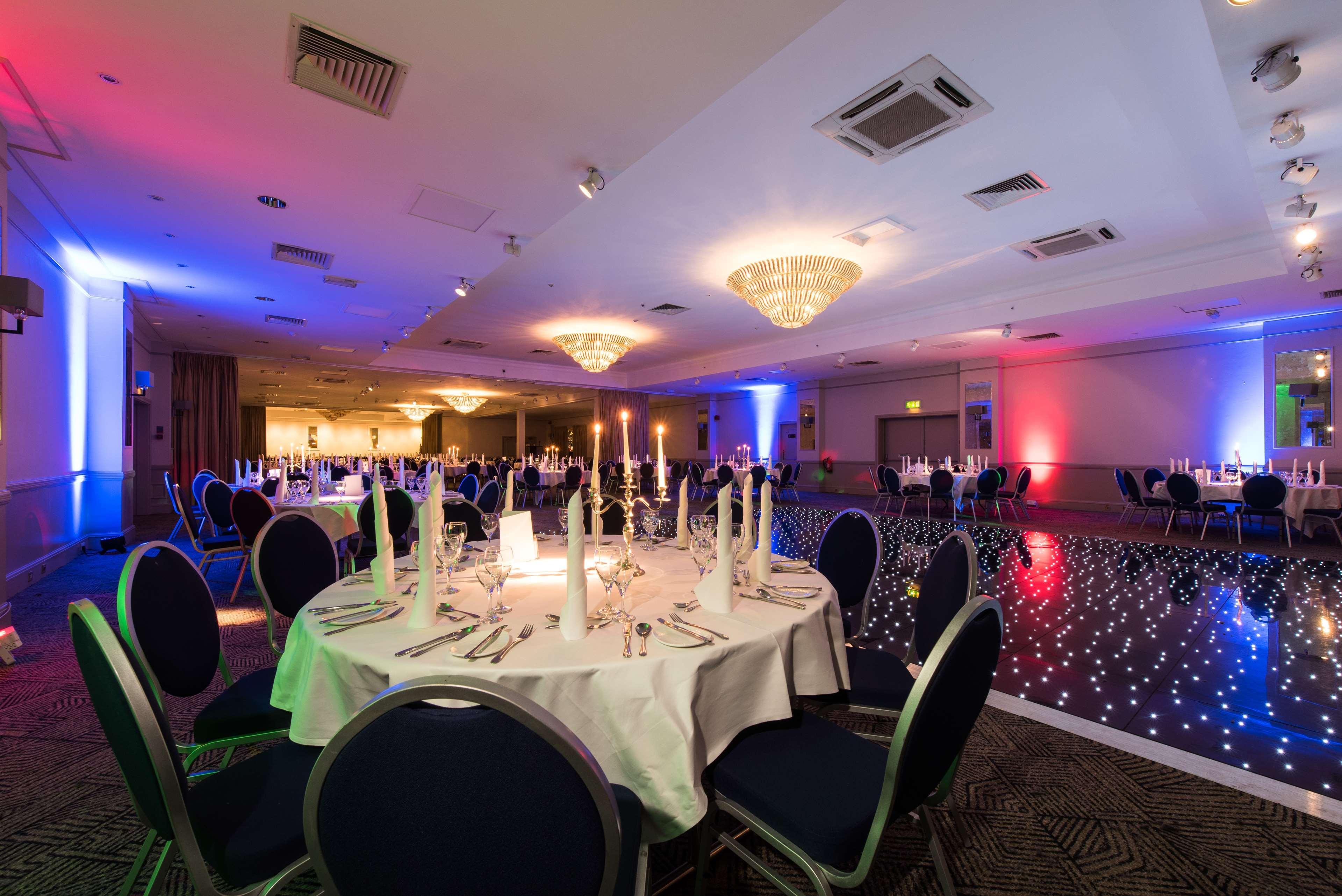 Doubletree By Hilton Aberdeen Treetops エクステリア 写真